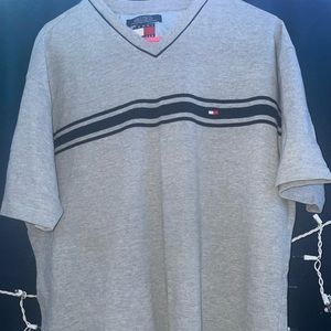 Tommy Hilfiger gray V neck 100% cotton xl